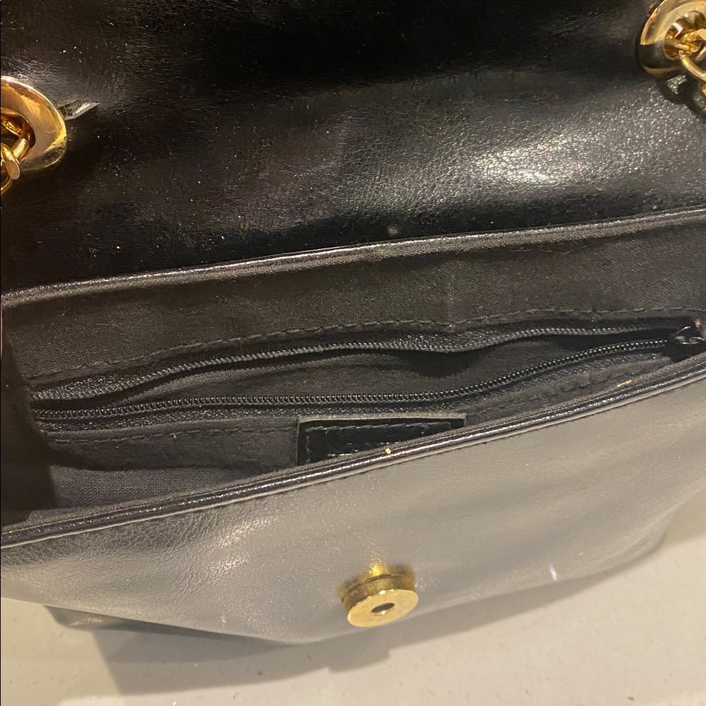 Black Maxime Moda Gold Chain Shoulder Bag from Italy - Picture 12 of 13